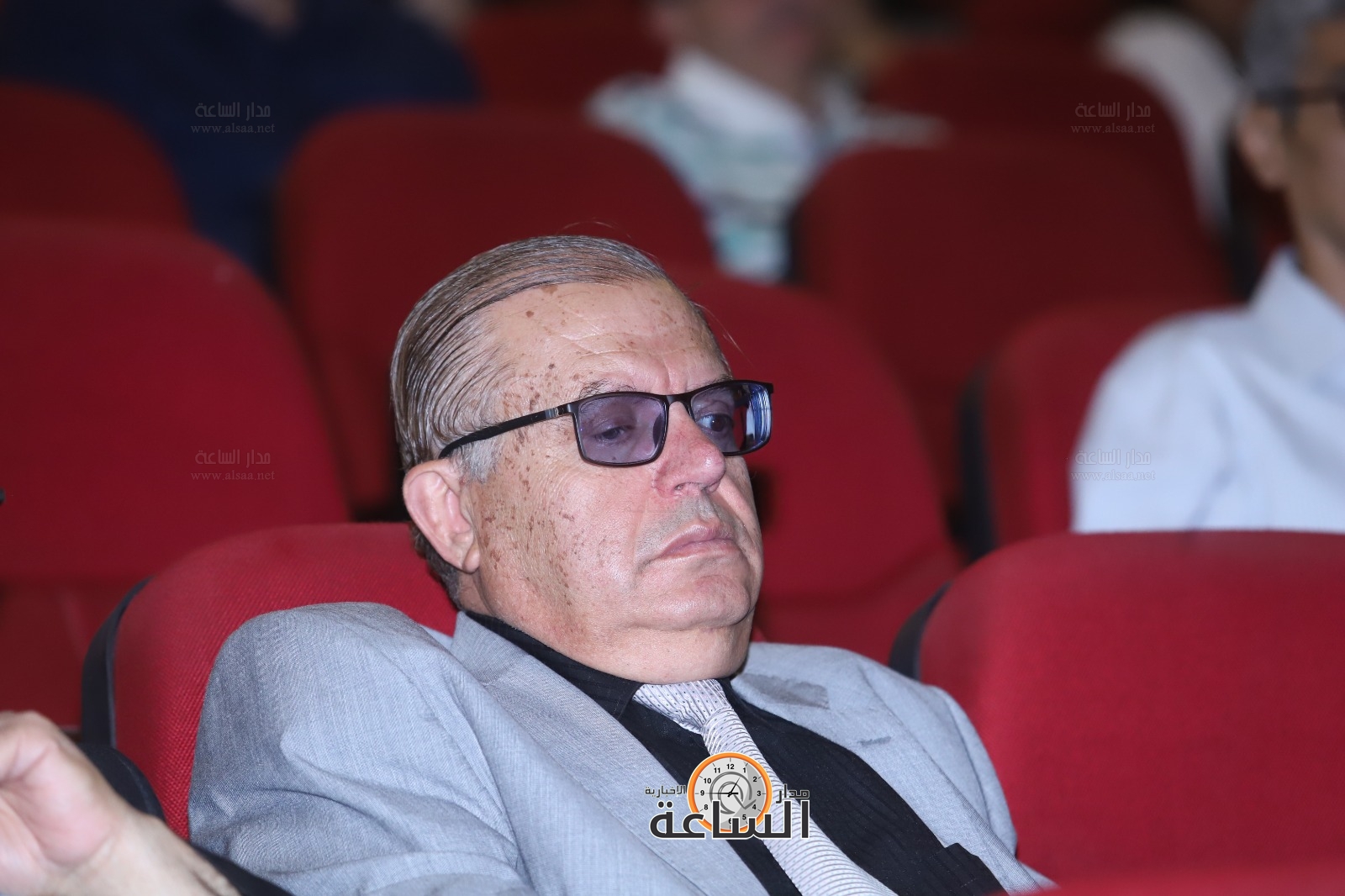 Madar Al-Saa Images 0.001743998176717998