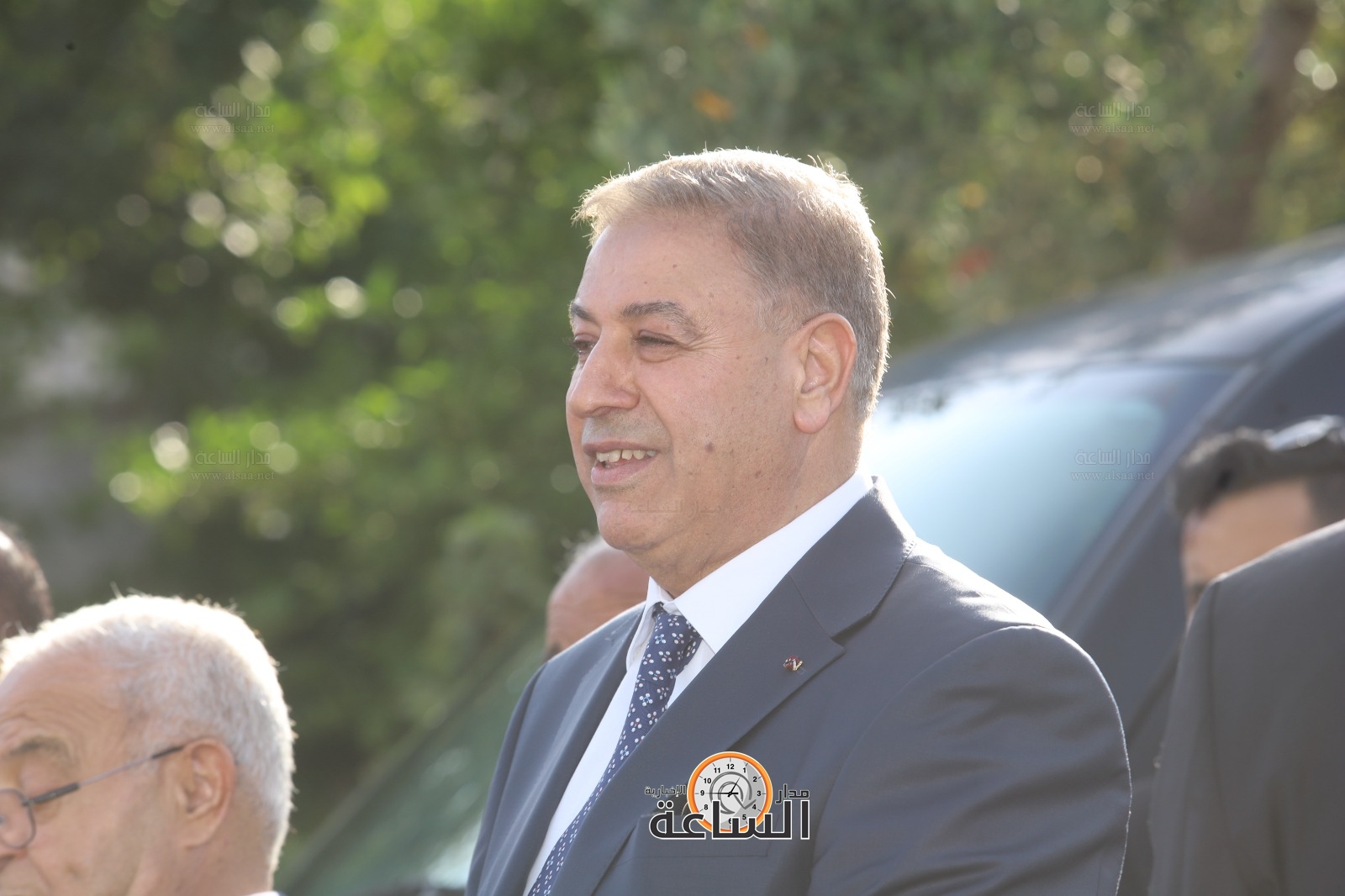 الوزير السابق شحادة ابو هديب