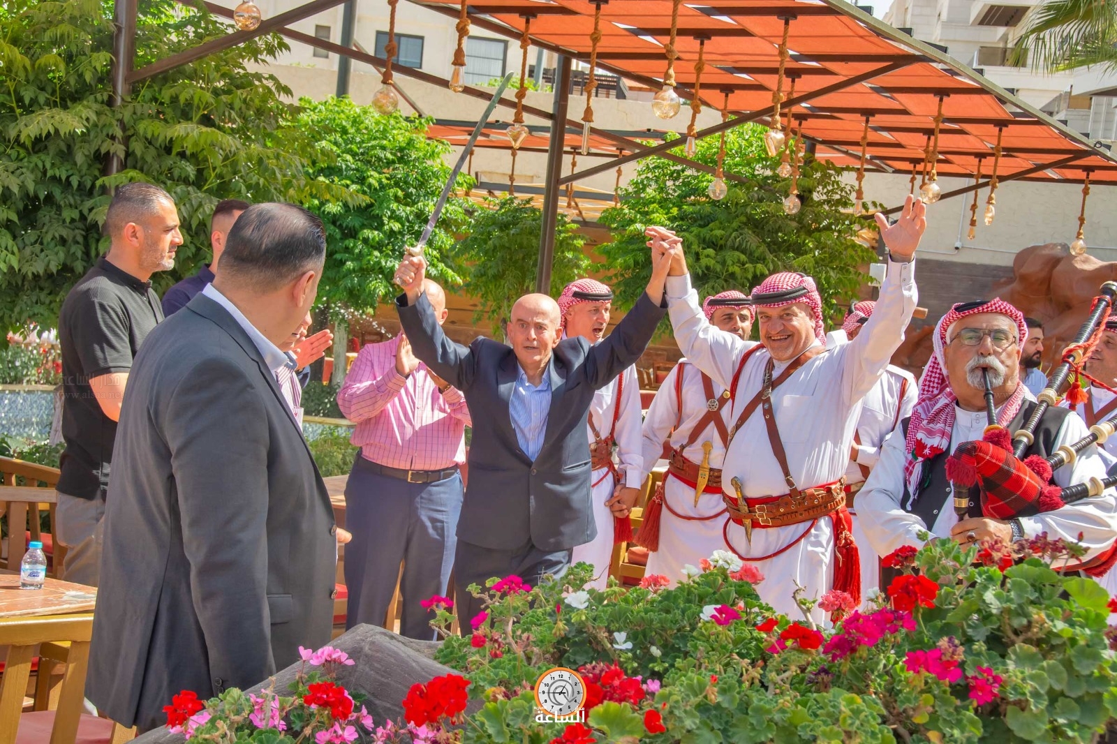 Madar Al-Saa Images 0.9562165191168392