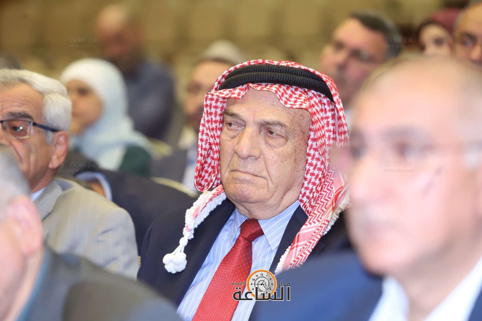 Madar Al-Saa Images 0.042236899836076924