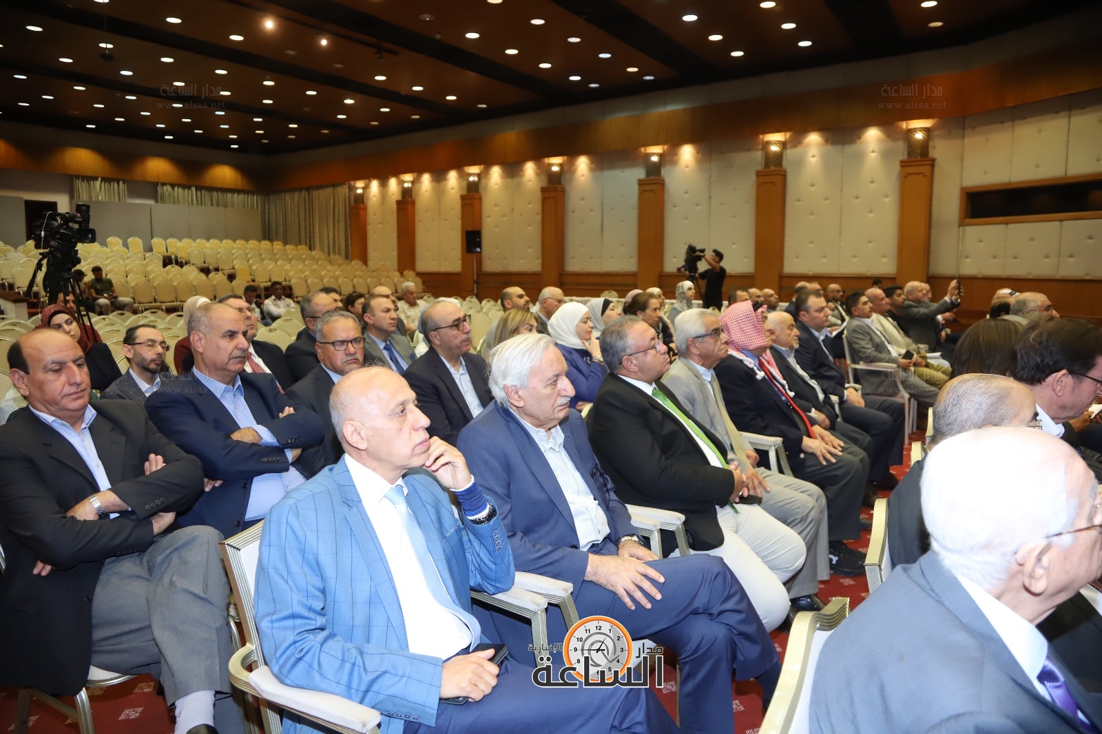 Madar Al-Saa Images 0.3179492718775432