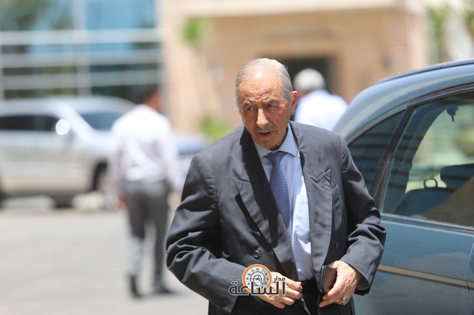 Madar Al-Saa Images 0.18435419255283247