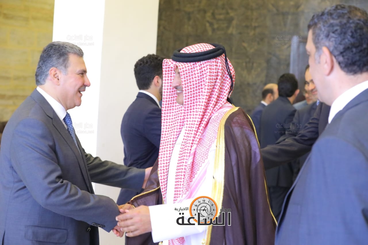 Madar Al-Saa Images 0.608073257445627