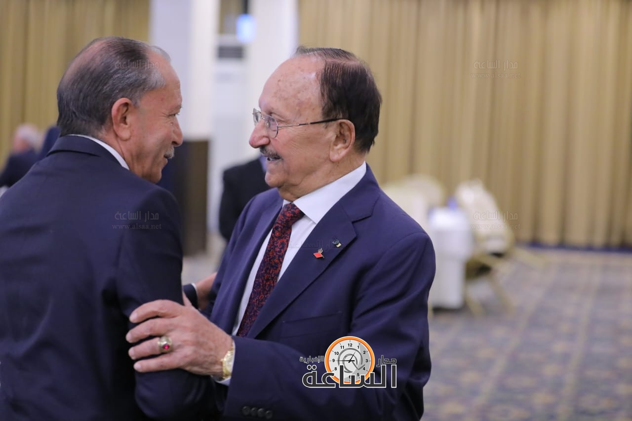 Madar Al-Saa Images 0.7787598182425493