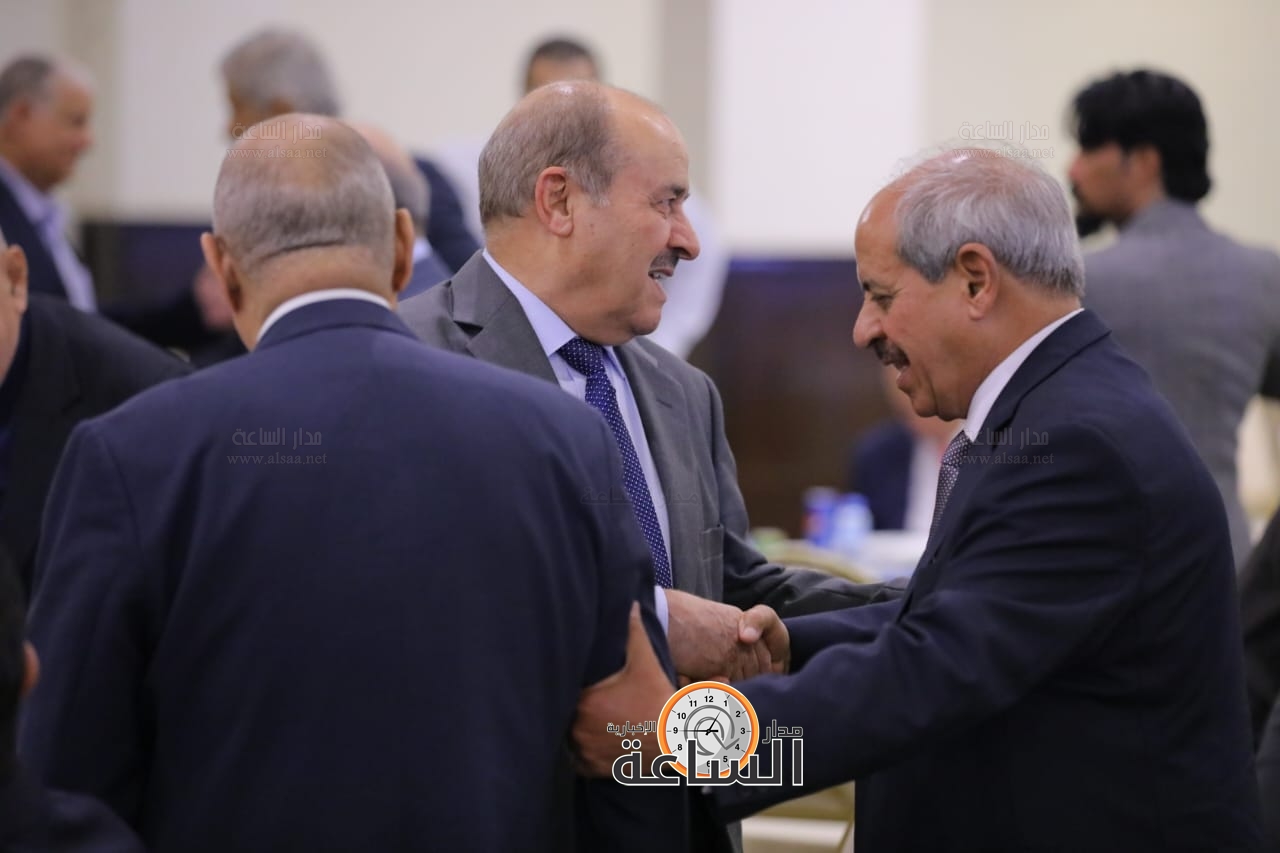 Madar Al-Saa Images 0.43097057586447285