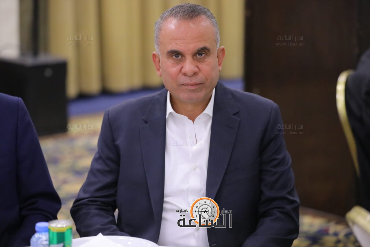 Madar Al-Saa Images 0.4043456383167269