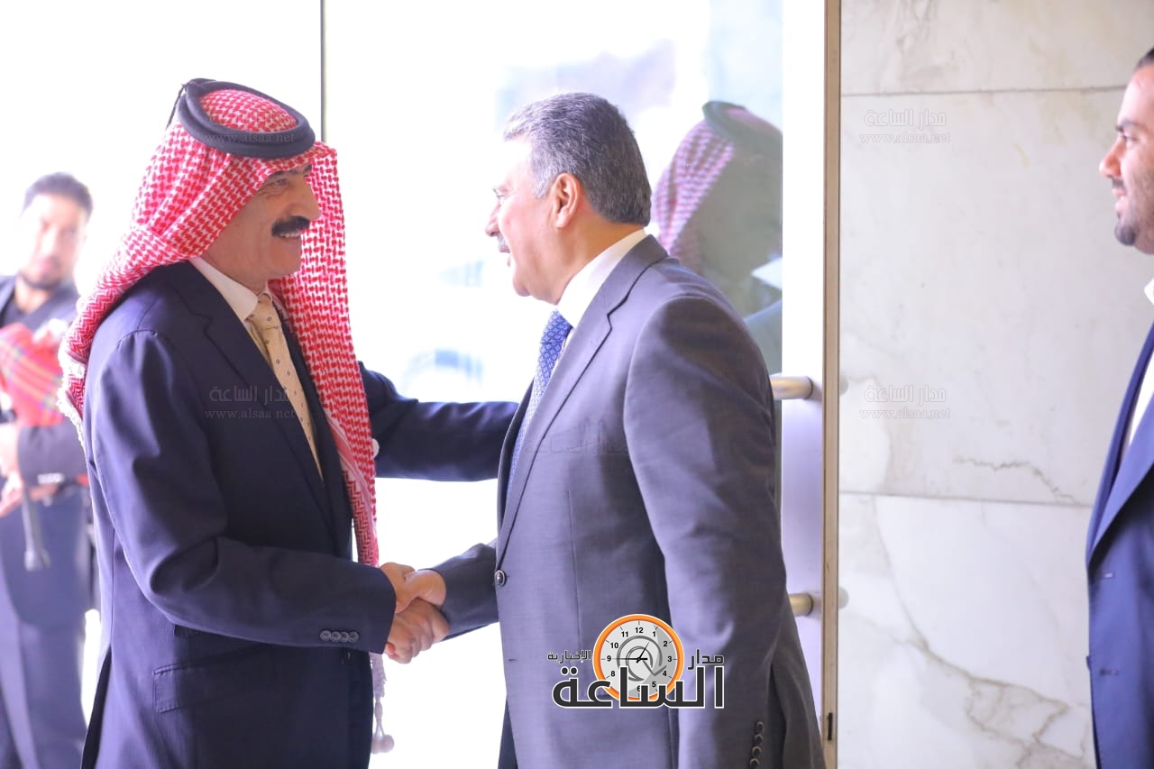 Madar Al-Saa Images 0.8697500687855502