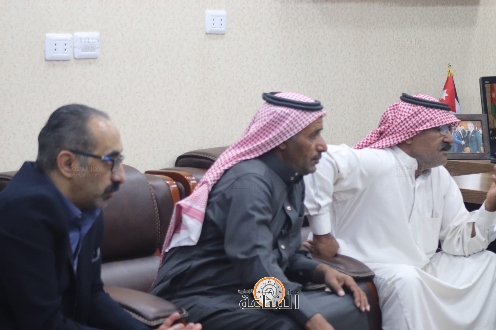 Madar Al-Saa Images 0.275670558480835