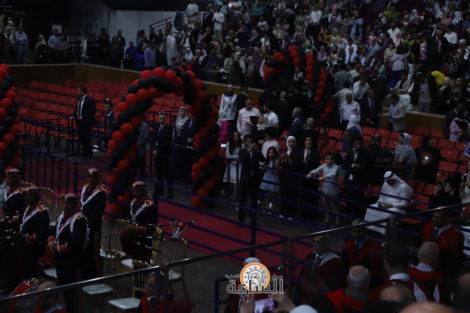 Madar Al-Saa Images 0.040450616353498225