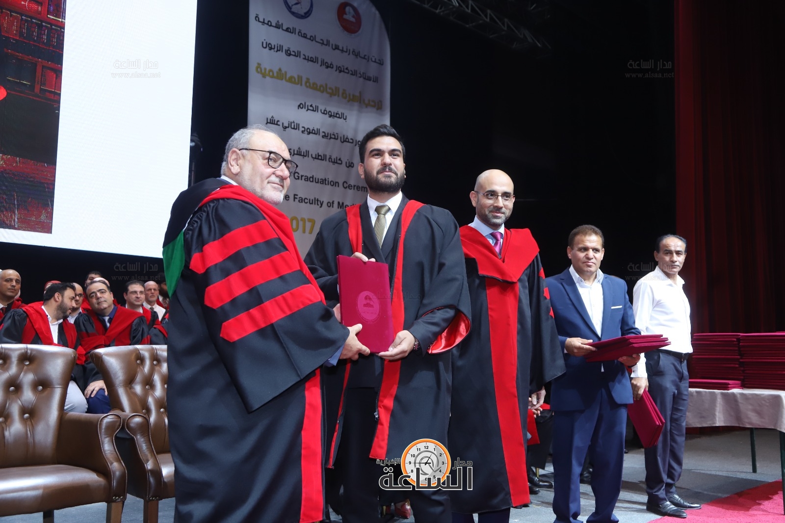 Madar Al-Saa Images 0.8085789581865767