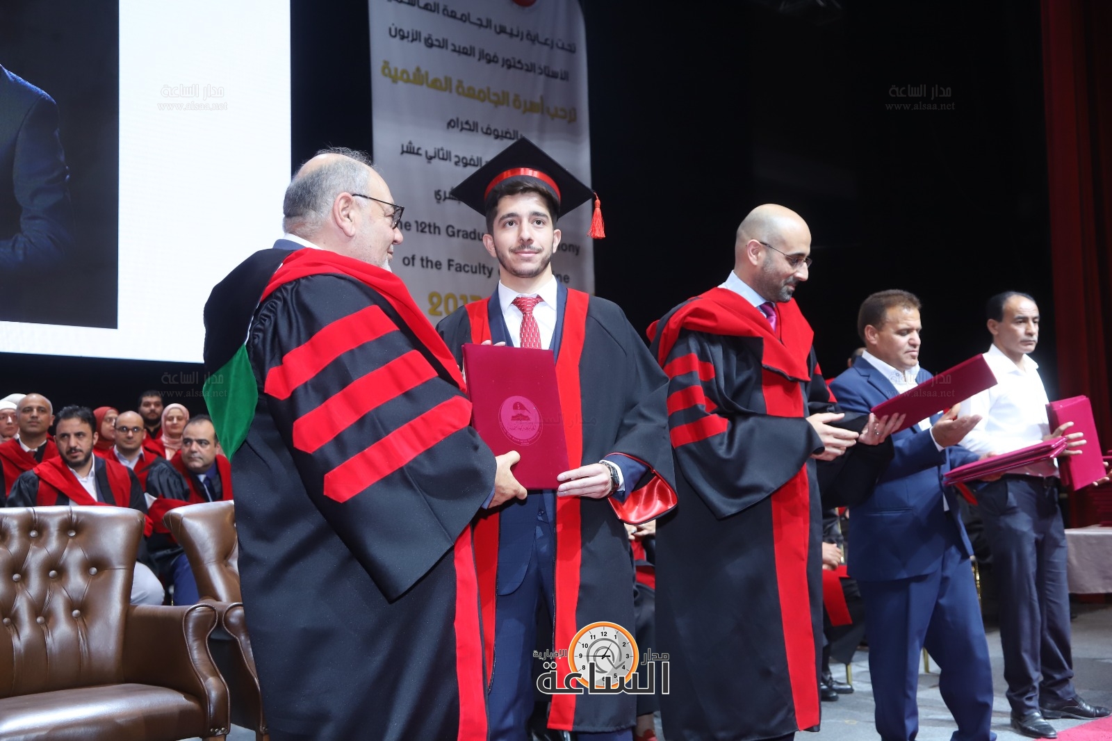 Madar Al-Saa Images 0.807375616905481