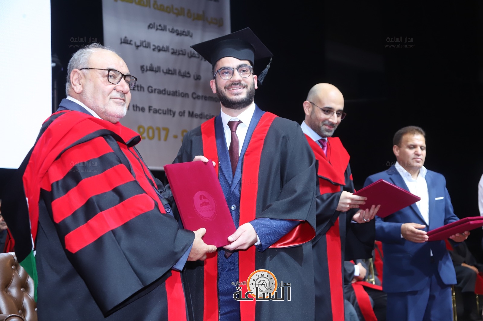 Madar Al-Saa Images 0.660479610955137