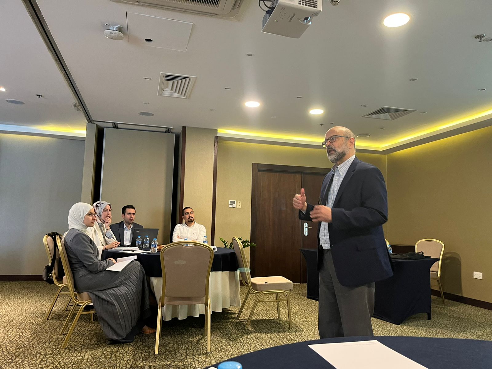 Madar Al-Saa Images 0.5380350307229058