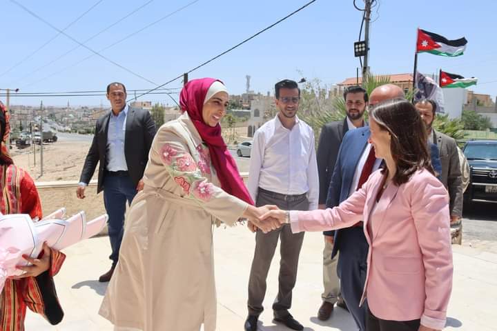 Madar Al-Saa Images 0.5663500514226878