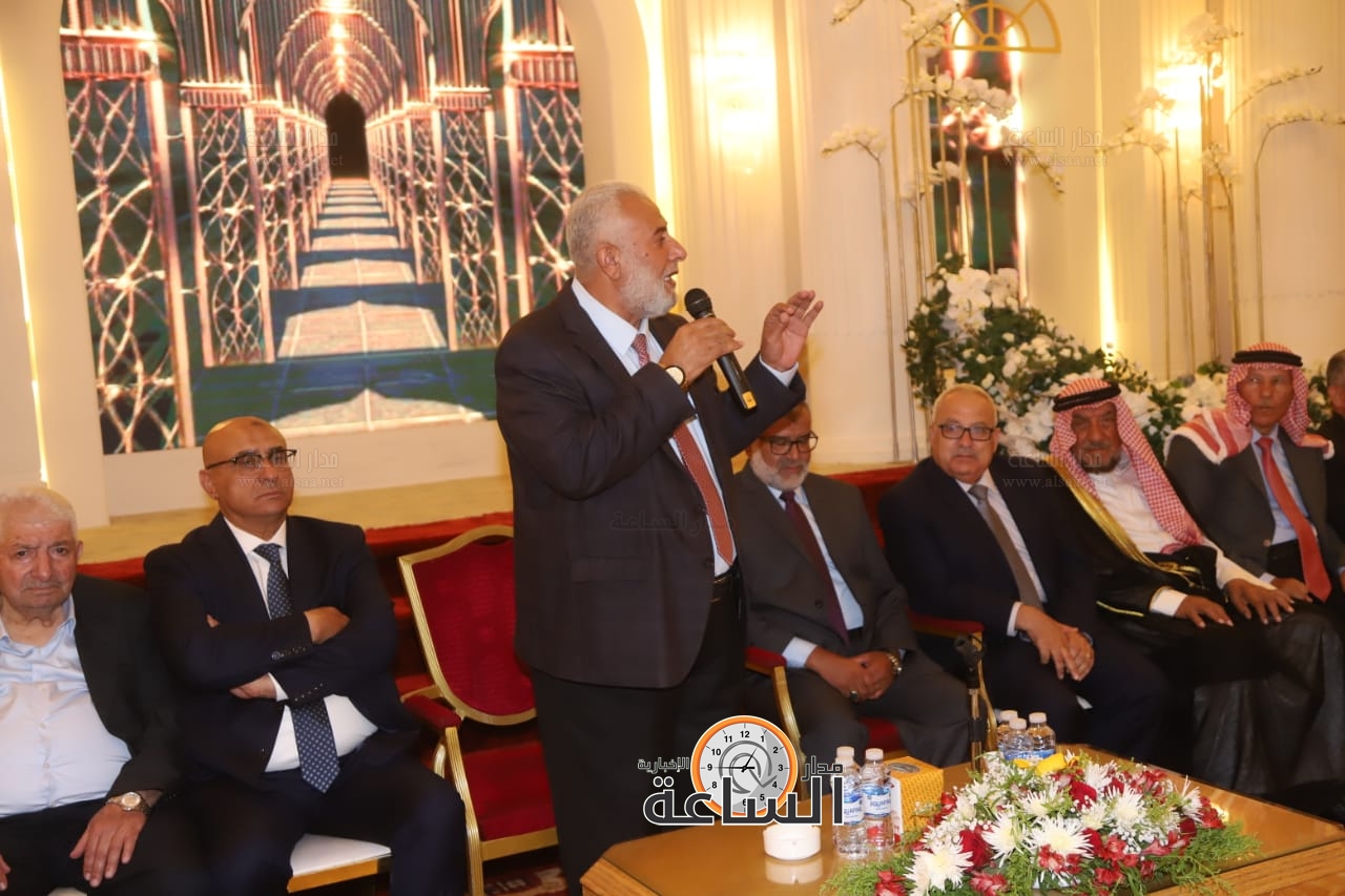 Madar Al-Saa Images 0.42645513303142146