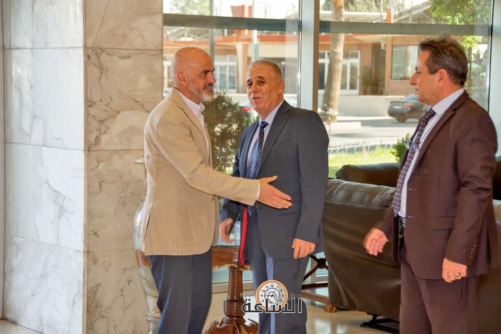 Madar Al-Saa Images 0.1340031470352252