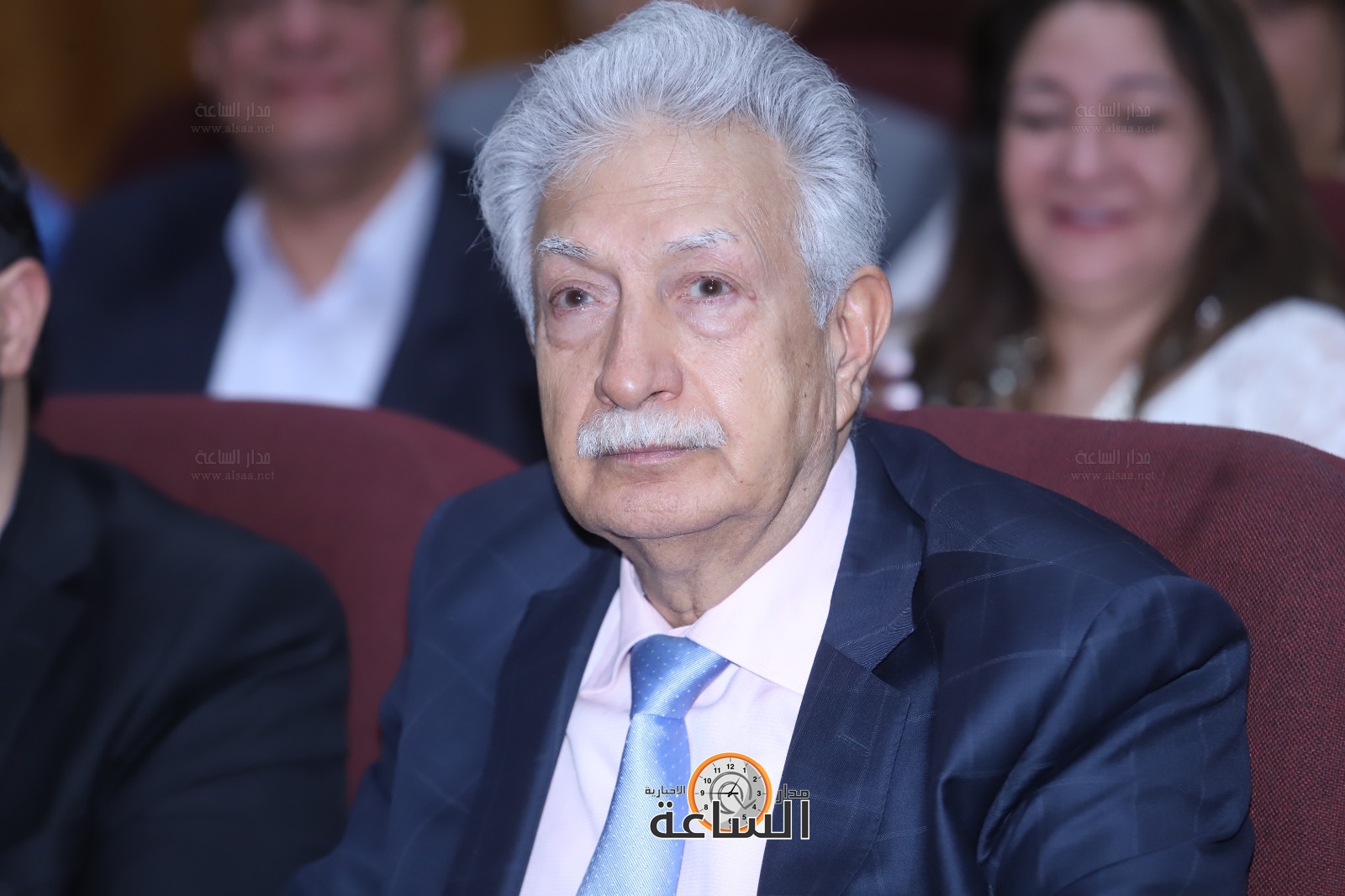 Madar Al-Saa Images 0.8050674259077026