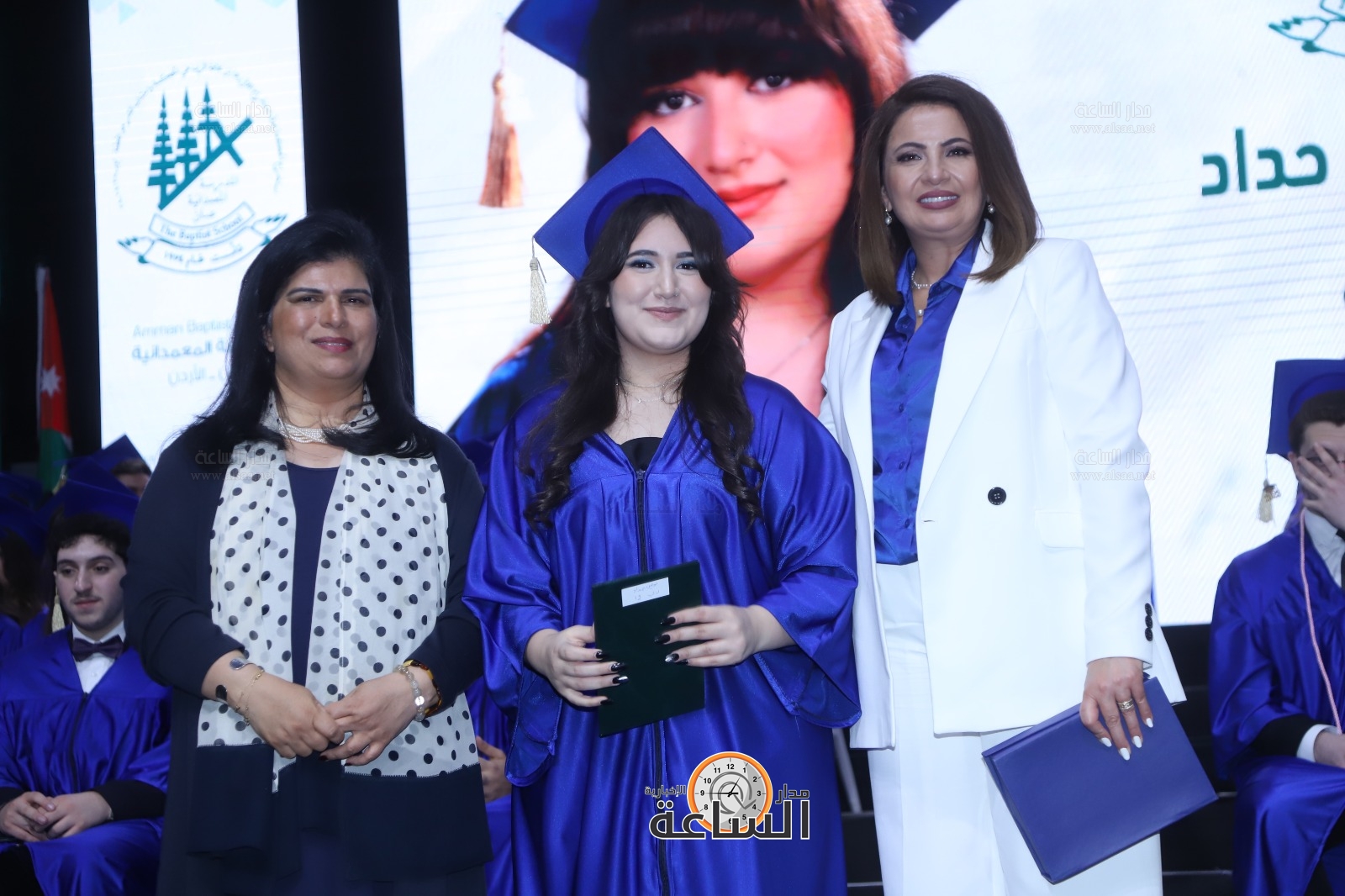 Madar Al-Saa Images 0.8134001100442112