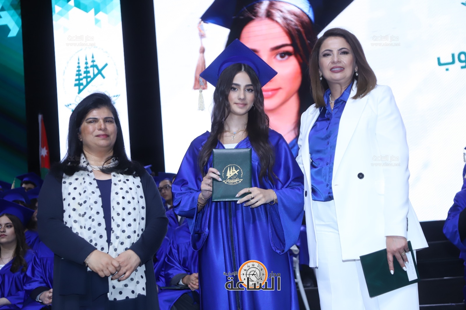 Madar Al-Saa Images 0.4130772942146308