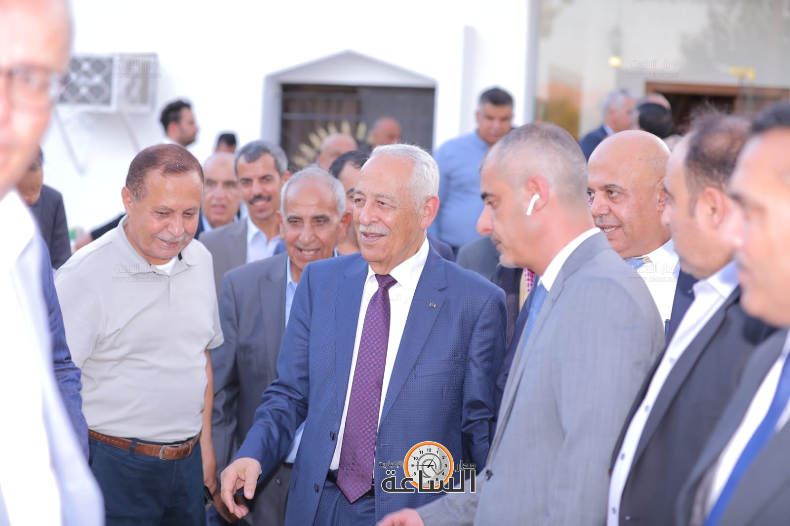 Madar Al-Saa Images 0.18139422126724014