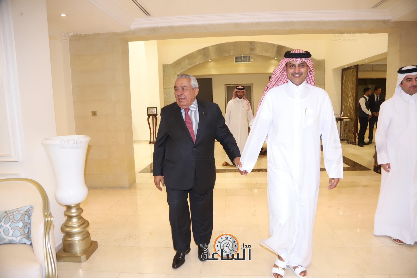 Madar Al-Saa Images 0.2440467359302606