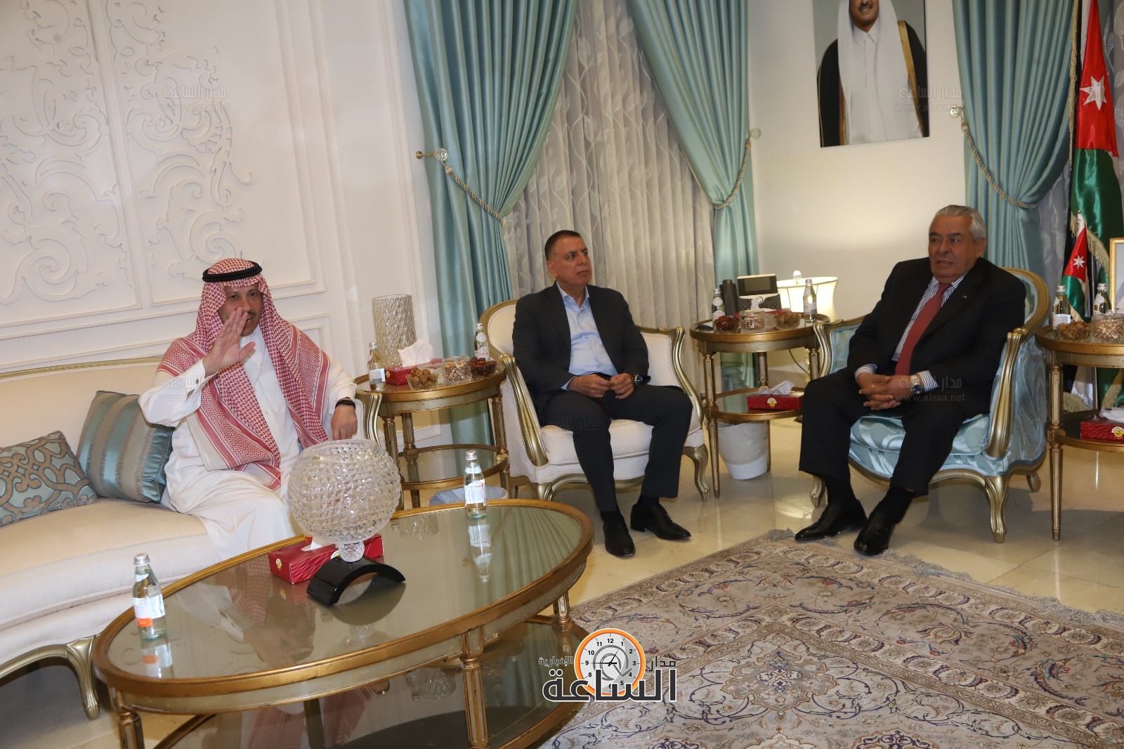 Madar Al-Saa Images 0.5319990248311571