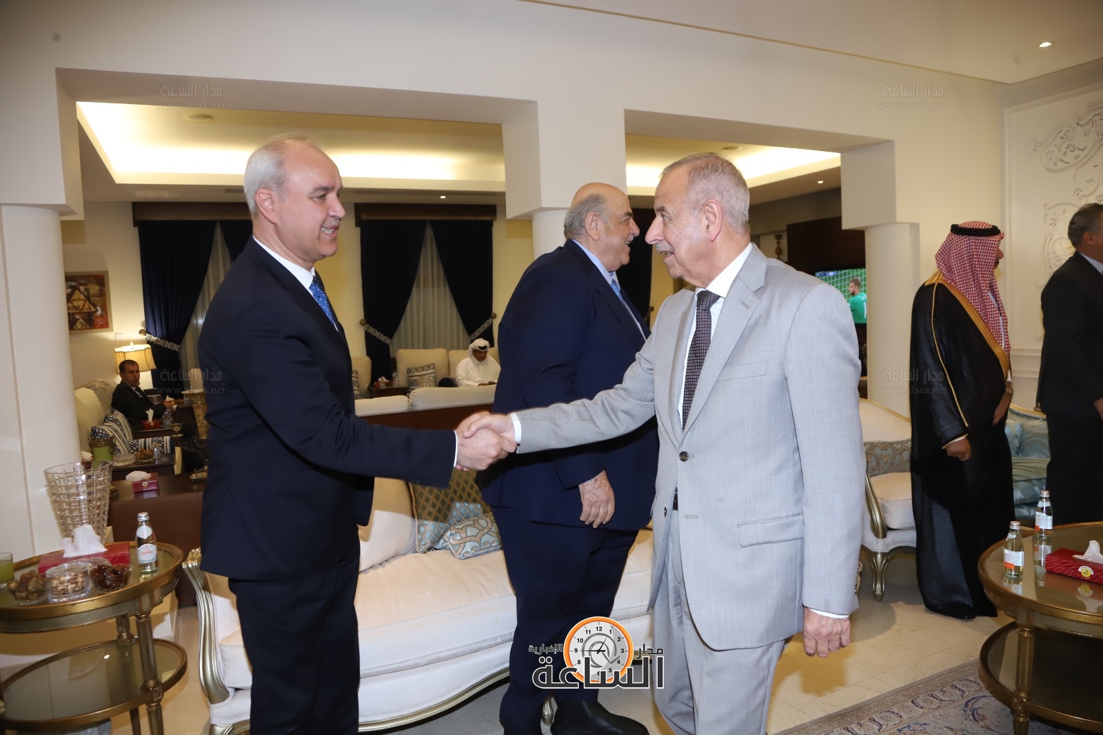 Madar Al-Saa Images 0.007864621318882992