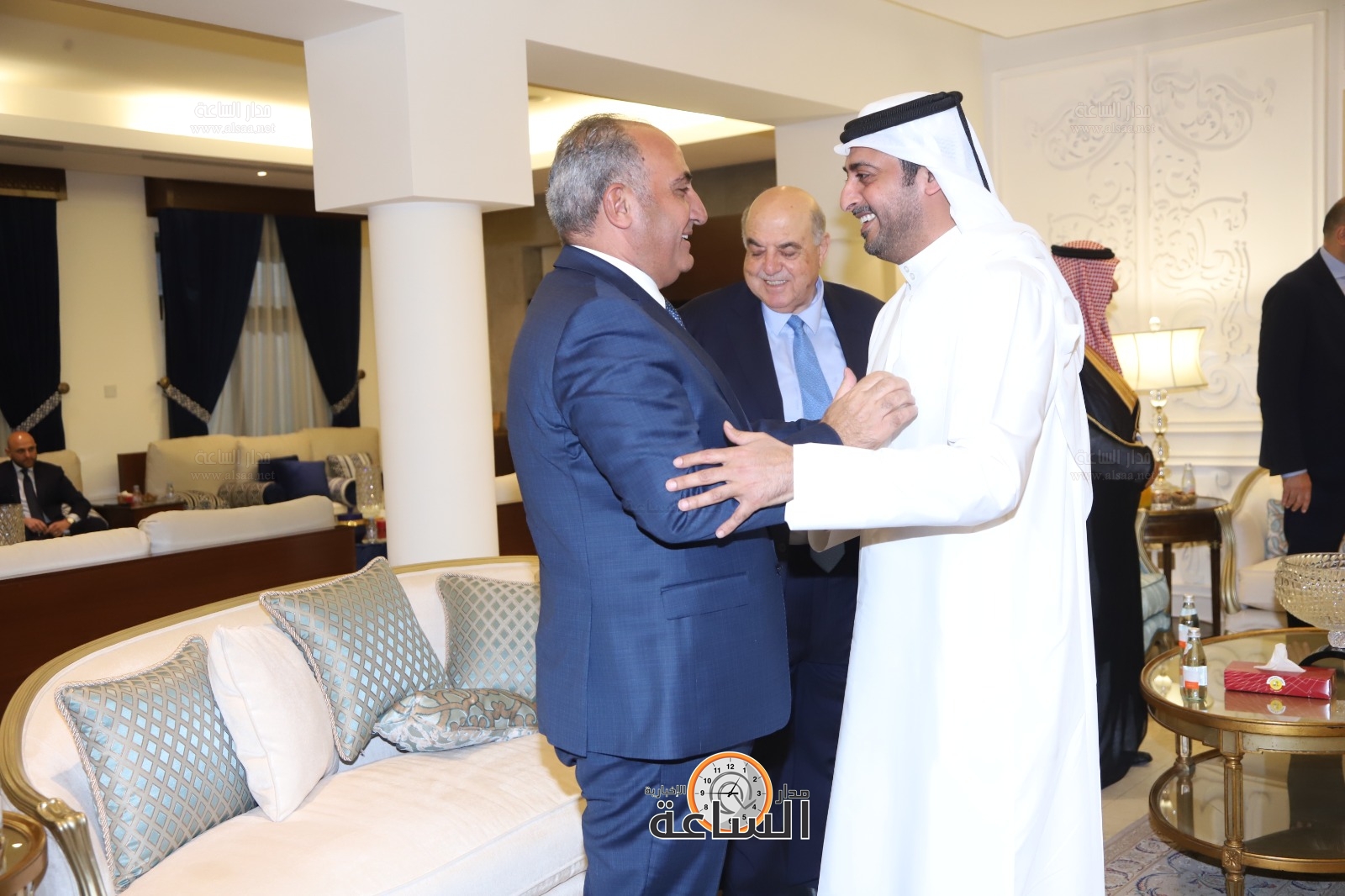 Madar Al-Saa Images 0.5607437209558375