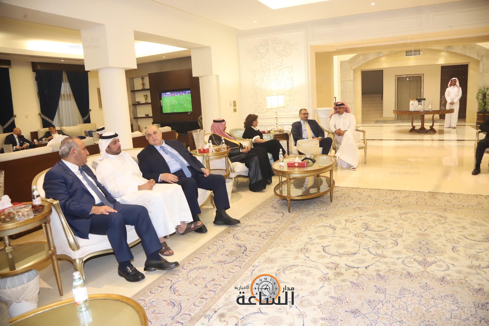 Madar Al-Saa Images 0.9232814152164136