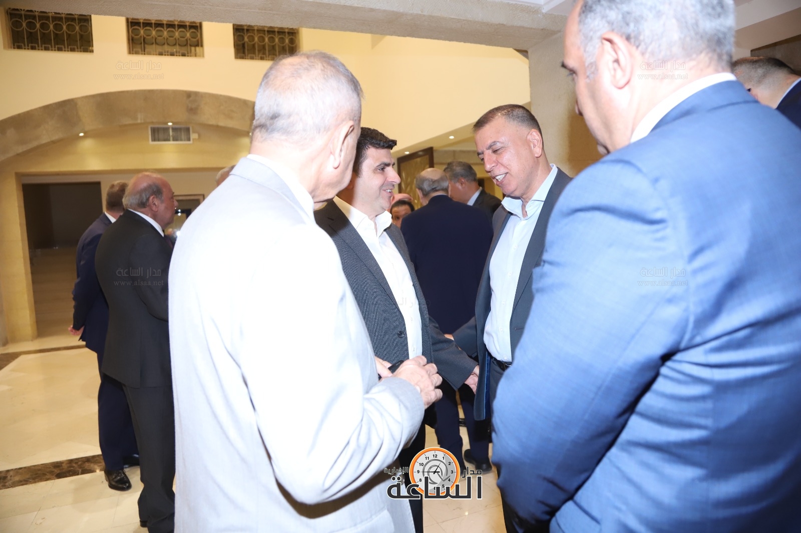 Madar Al-Saa Images 0.4407526977256192