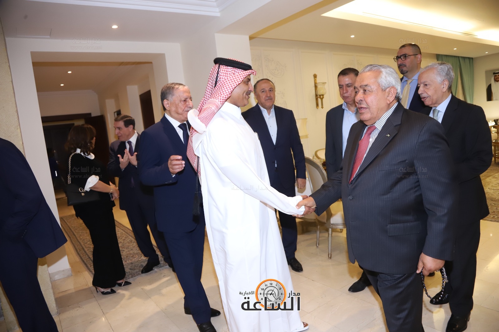 Madar Al-Saa Images 0.3128830038943272