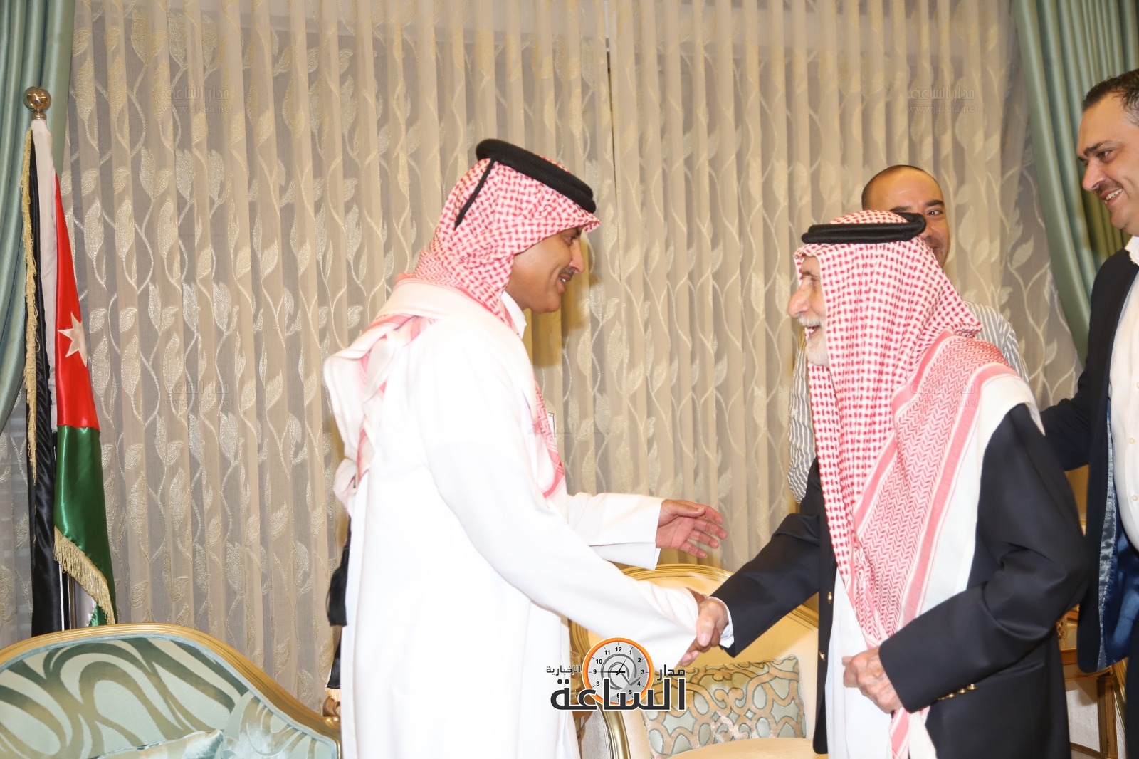 Madar Al-Saa Images 0.10155801011594145