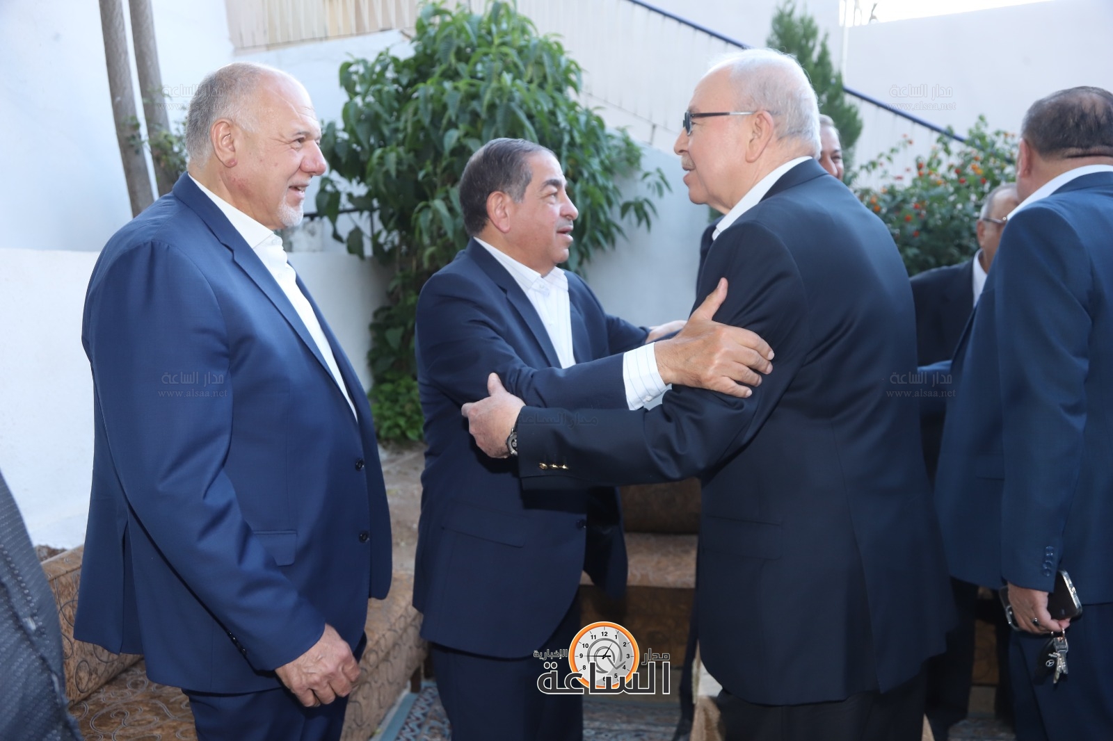 Madar Al-Saa Images 0.4805914860581475