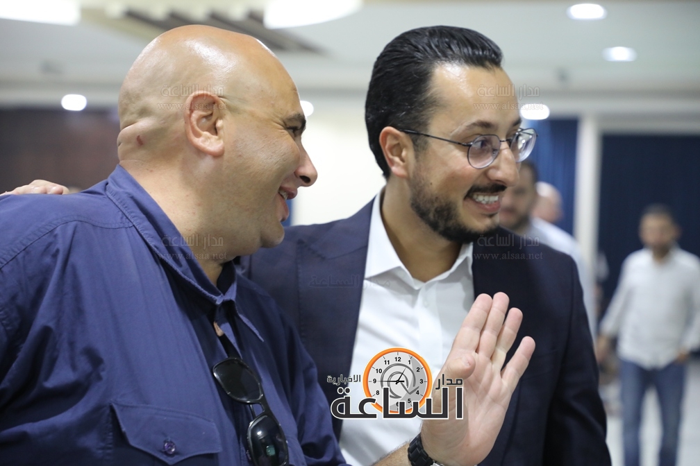 Madar Al-Saa Images 0.45352460786497417