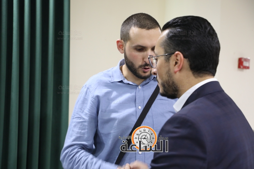 Madar Al-Saa Images 0.4682375631758653