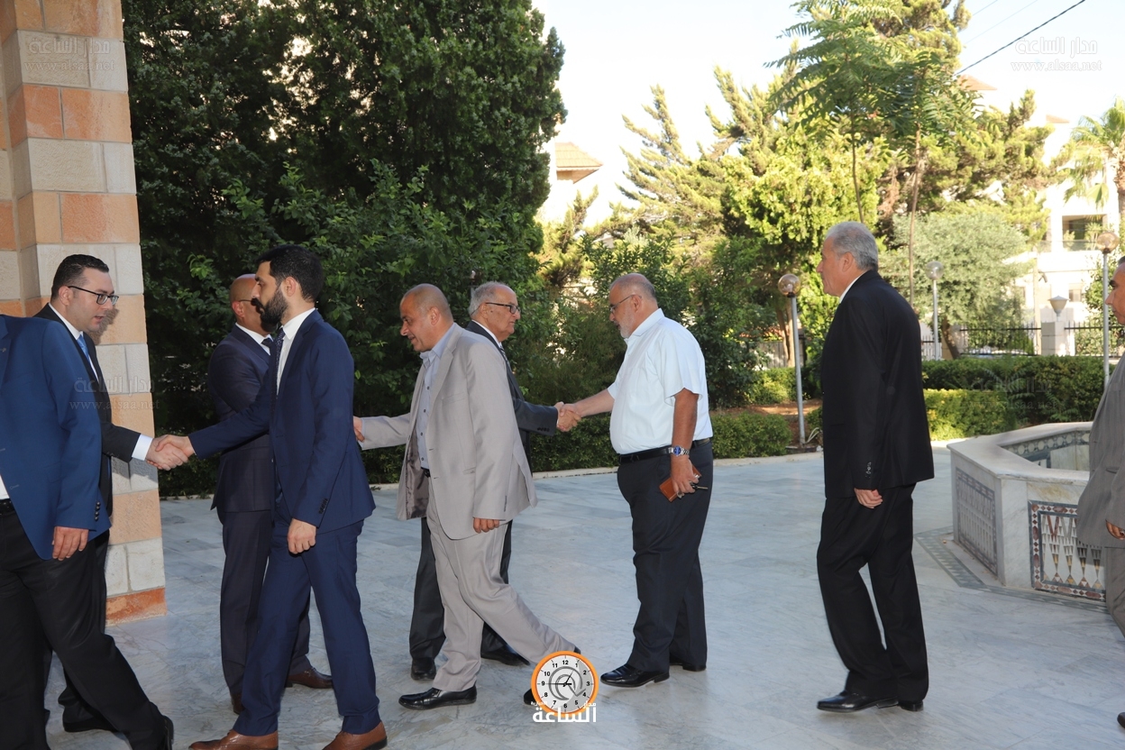 Madar Al-Saa Images 0.15913487363450907