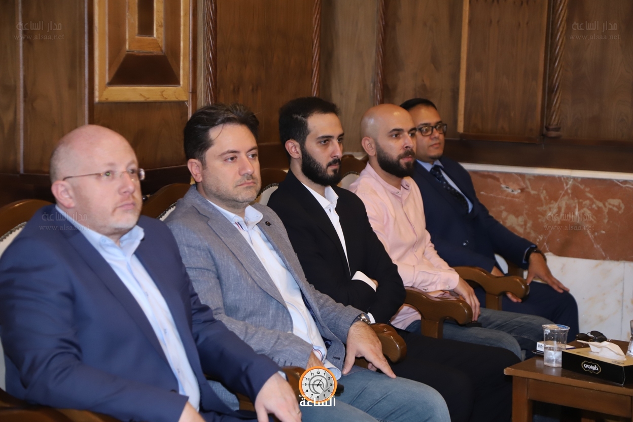 Madar Al-Saa Images 0.23729883467692447