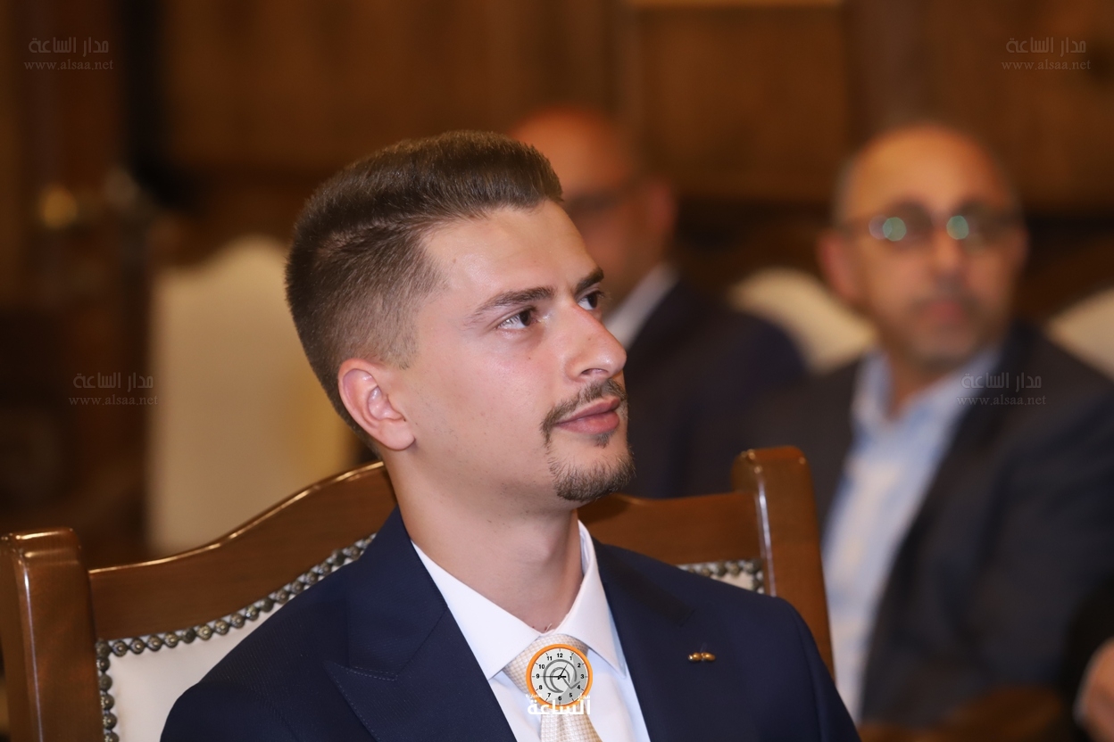 Madar Al-Saa Images 0.5217513493075847