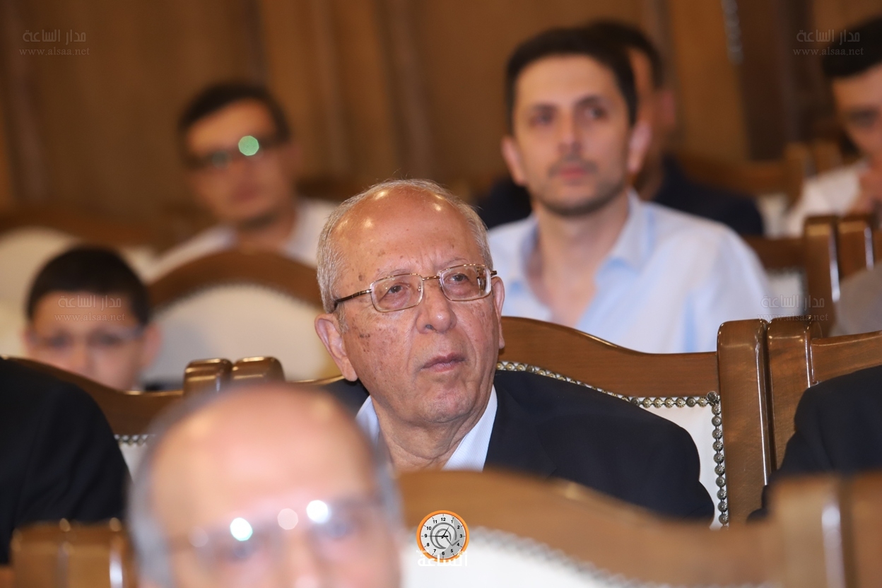 Madar Al-Saa Images 0.019755476656095672