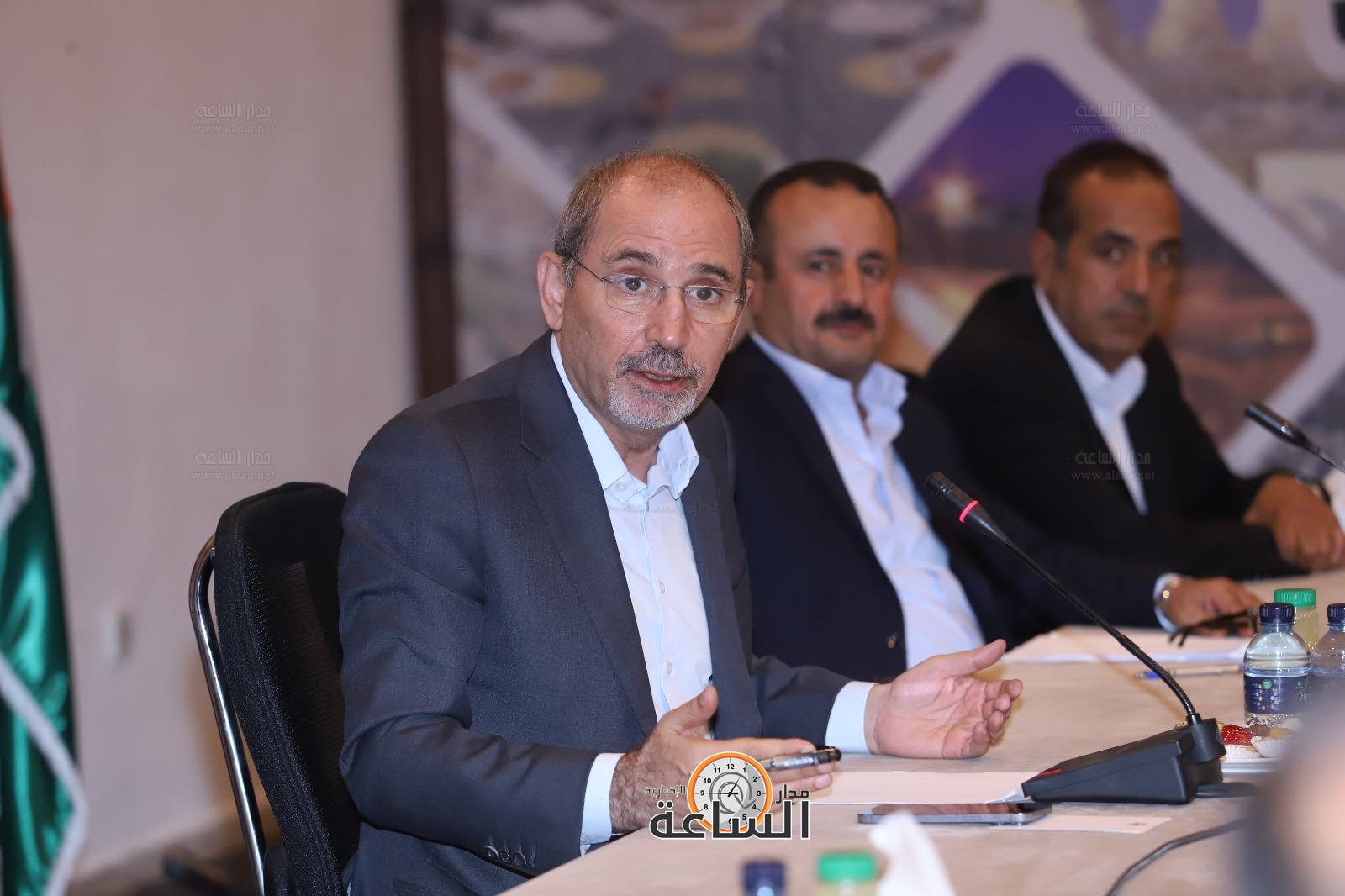 Madar Al-Saa Images 0.1696505538205615