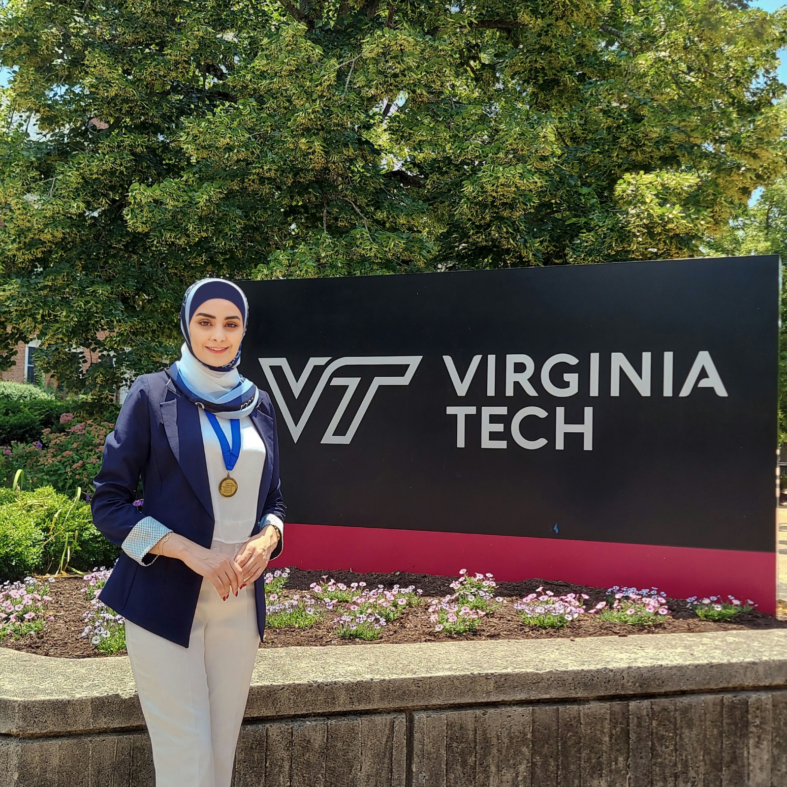 Madar Al-Saa Images 0.02947708646885694