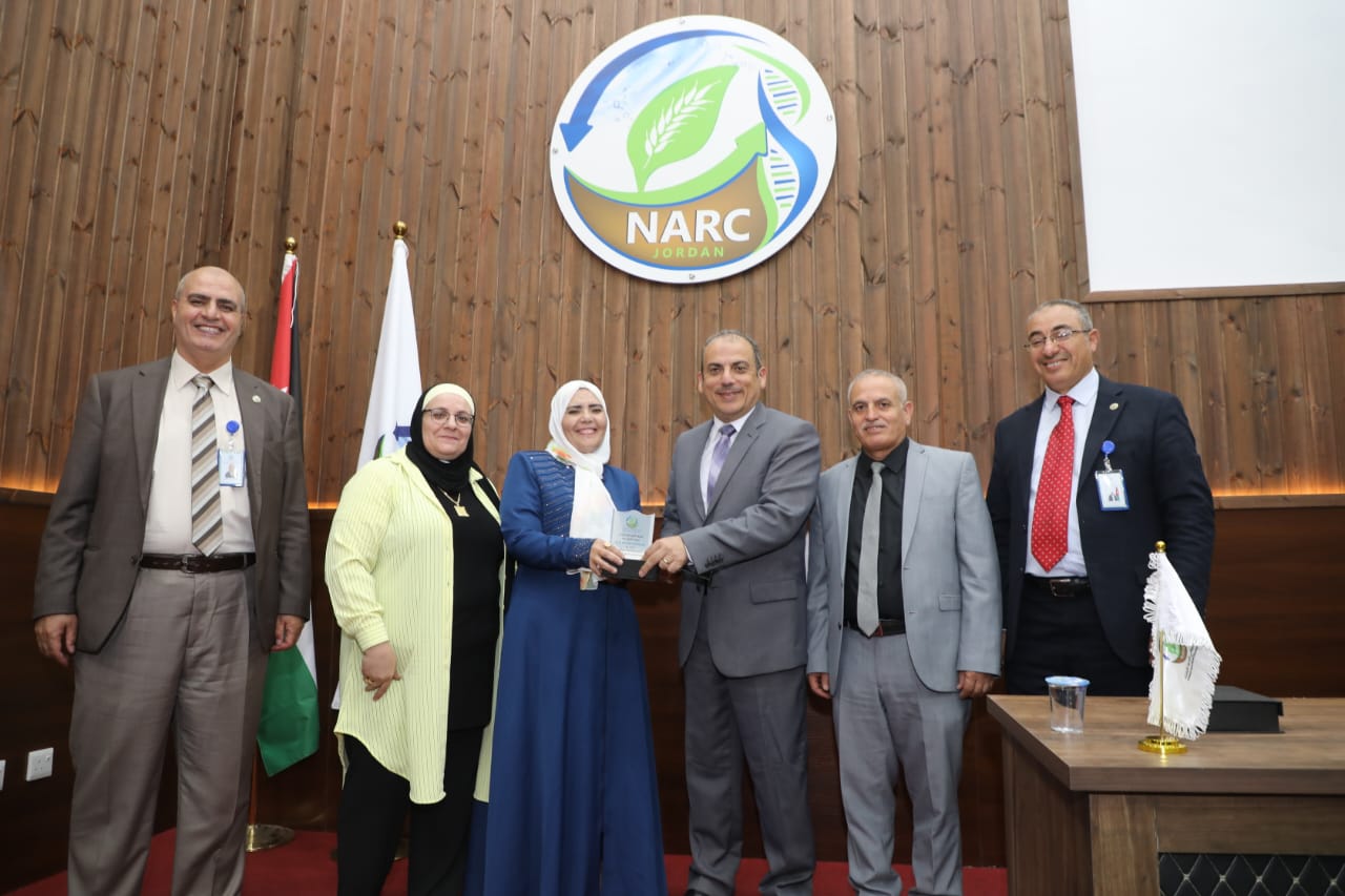 Madar Al-Saa Images 0.11415345836677049