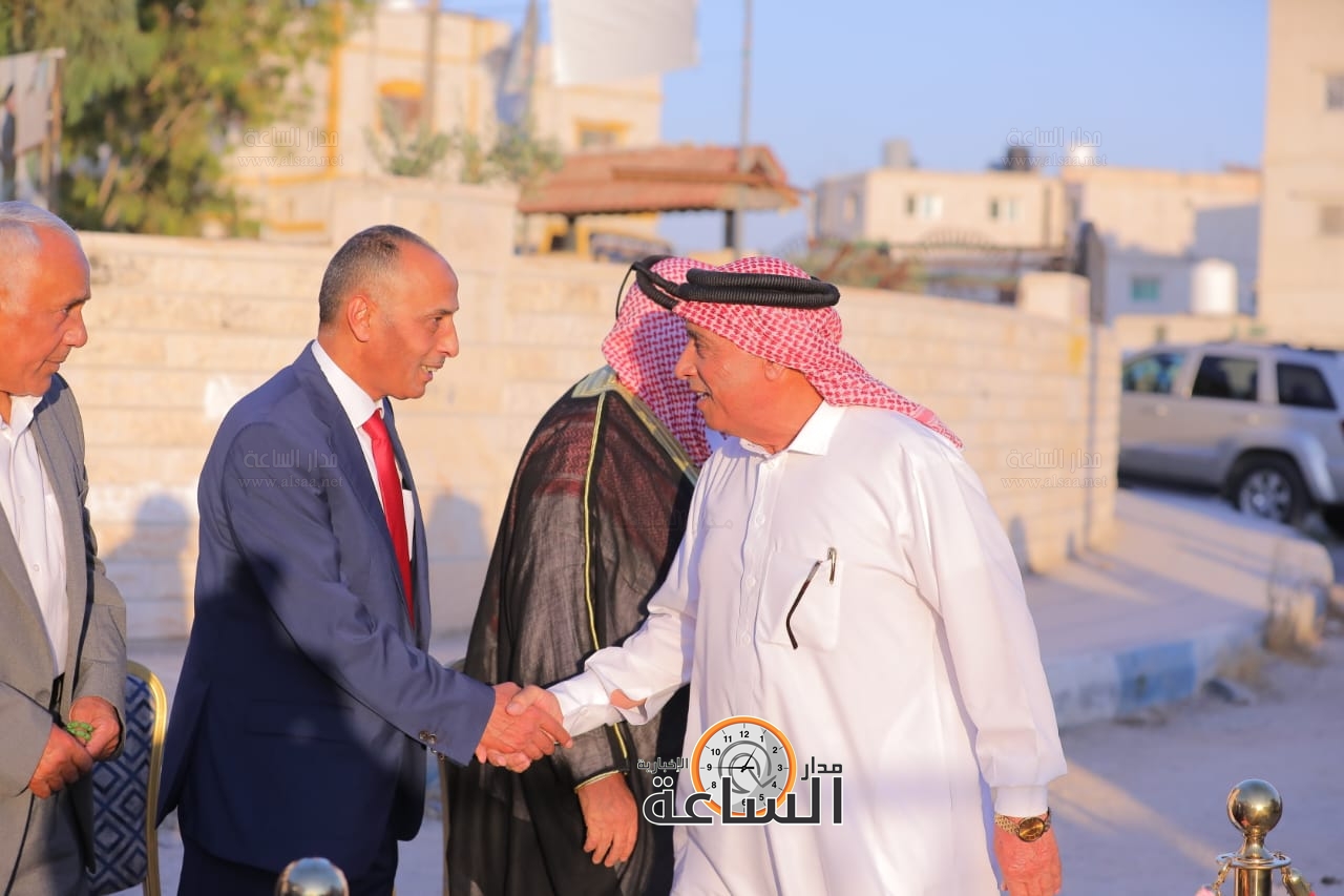 Madar Al-Saa Images 0.4443806828171839