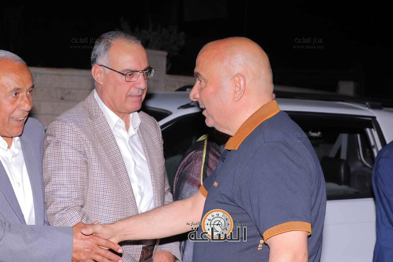 Madar Al-Saa Images 0.69093338358951