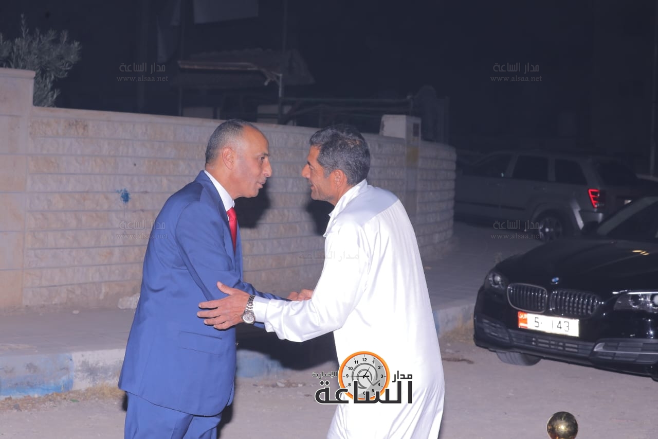 Madar Al-Saa Images 0.32419598344259093