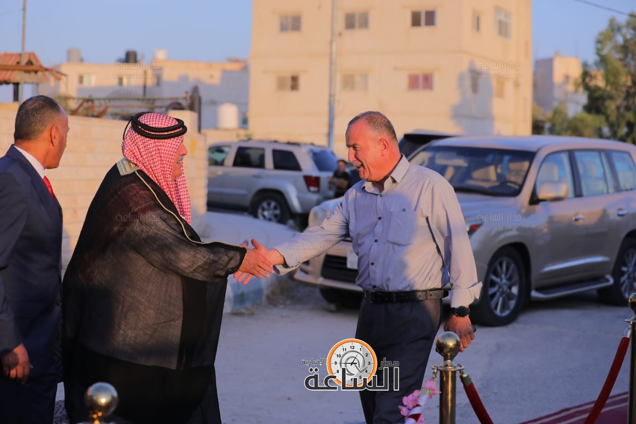 Madar Al-Saa Images 0.2569704359899092