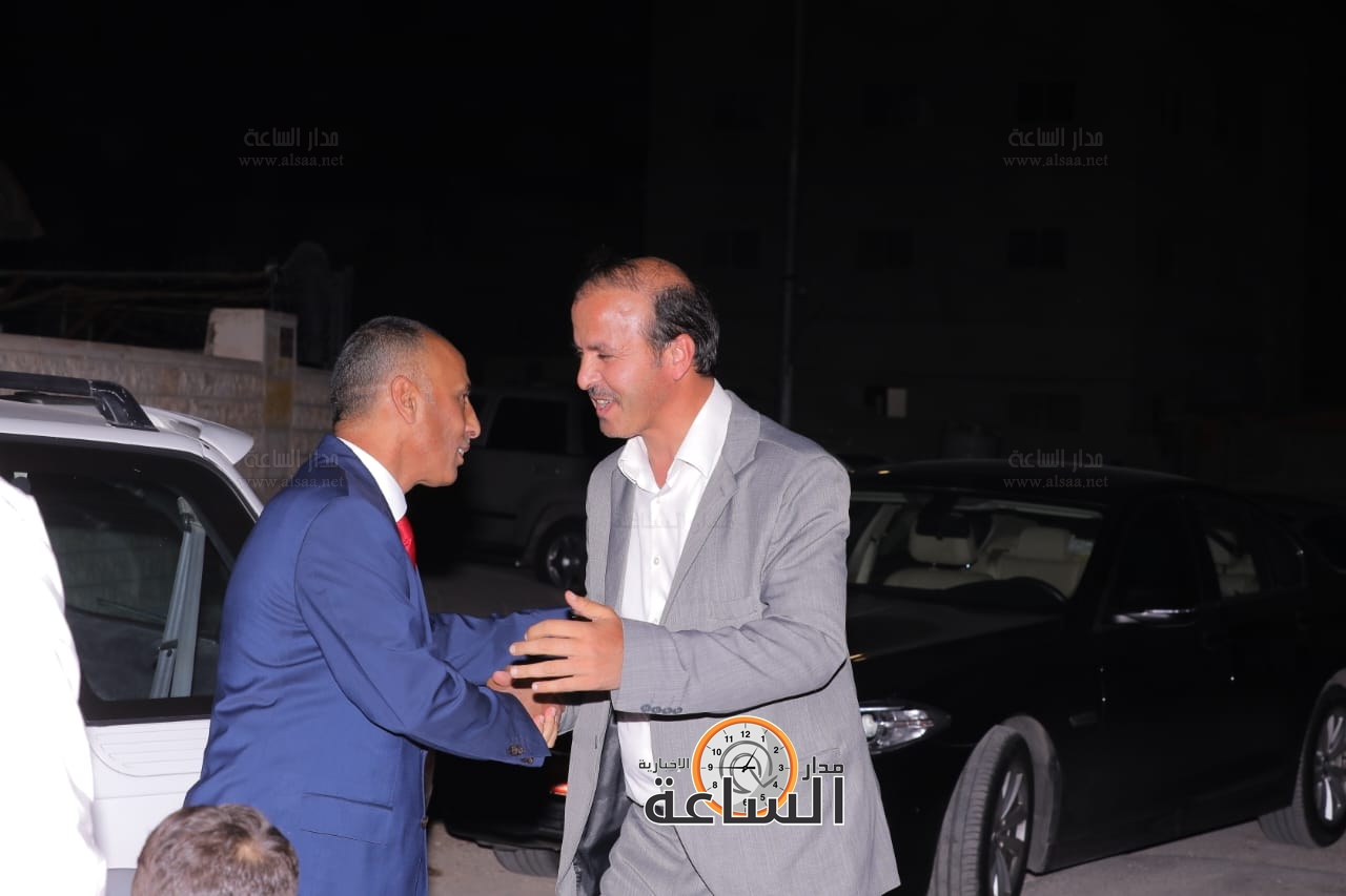 Madar Al-Saa Images 0.2361610135189205