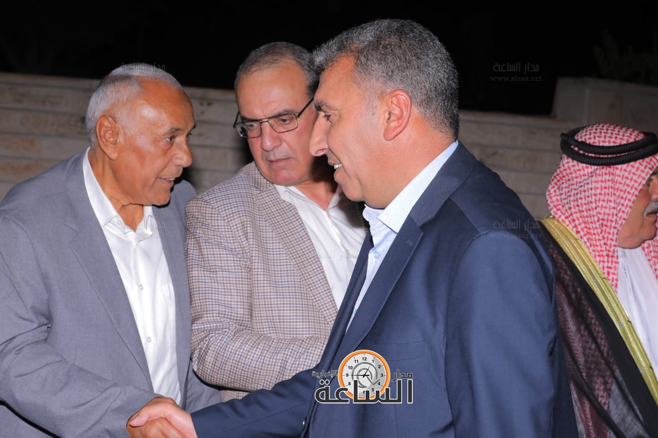 Madar Al-Saa Images 0.4526989345928669