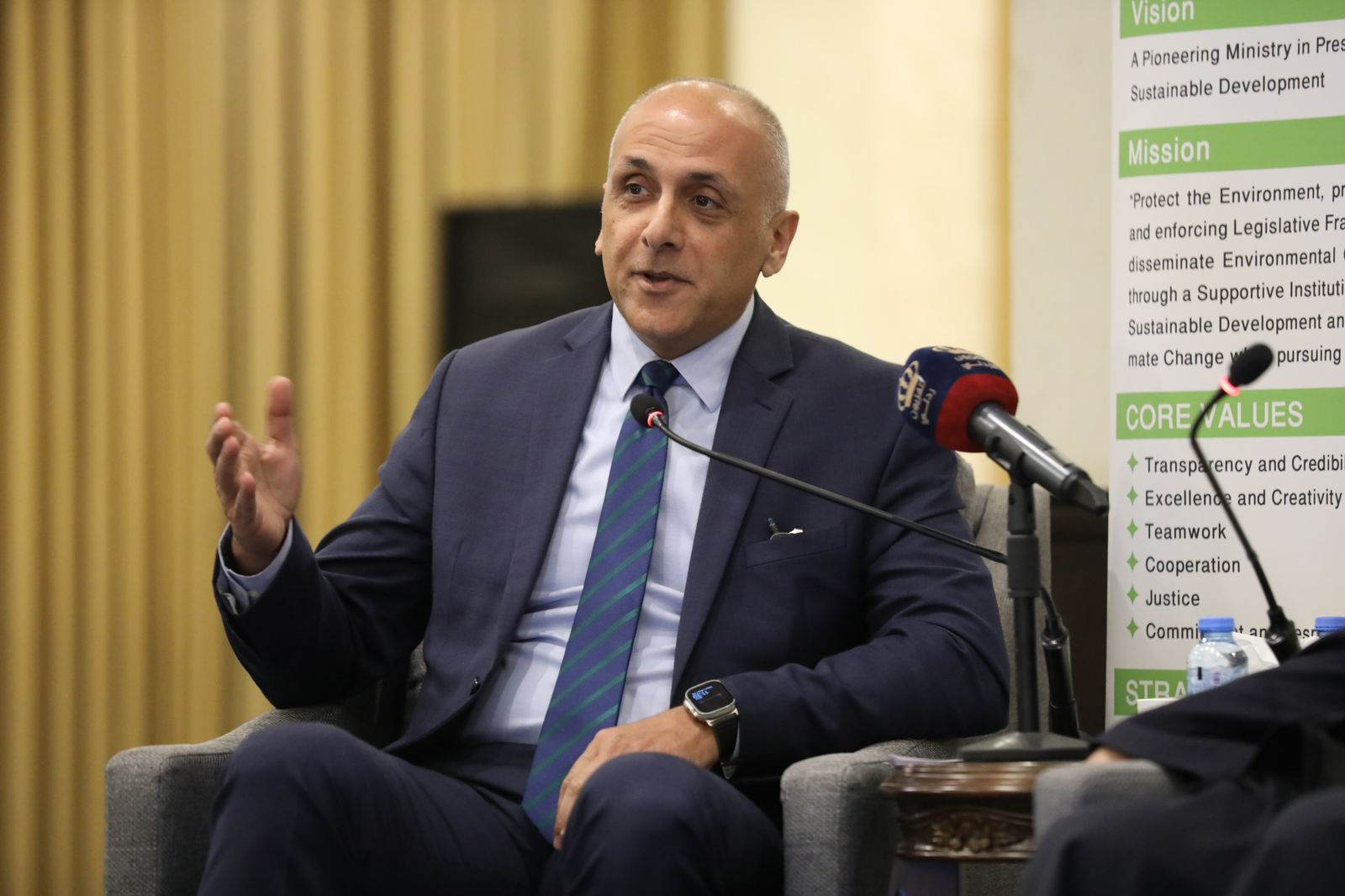 Madar Al-Saa Images 0.46408391801061355