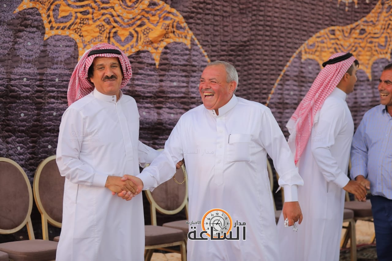 Madar Al-Saa Images 0.5582865835333988